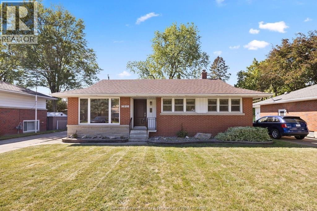 3955 Mount Royal Drive, Windsor, Ontario  N9G 2B8 - Photo 2 - 25025656