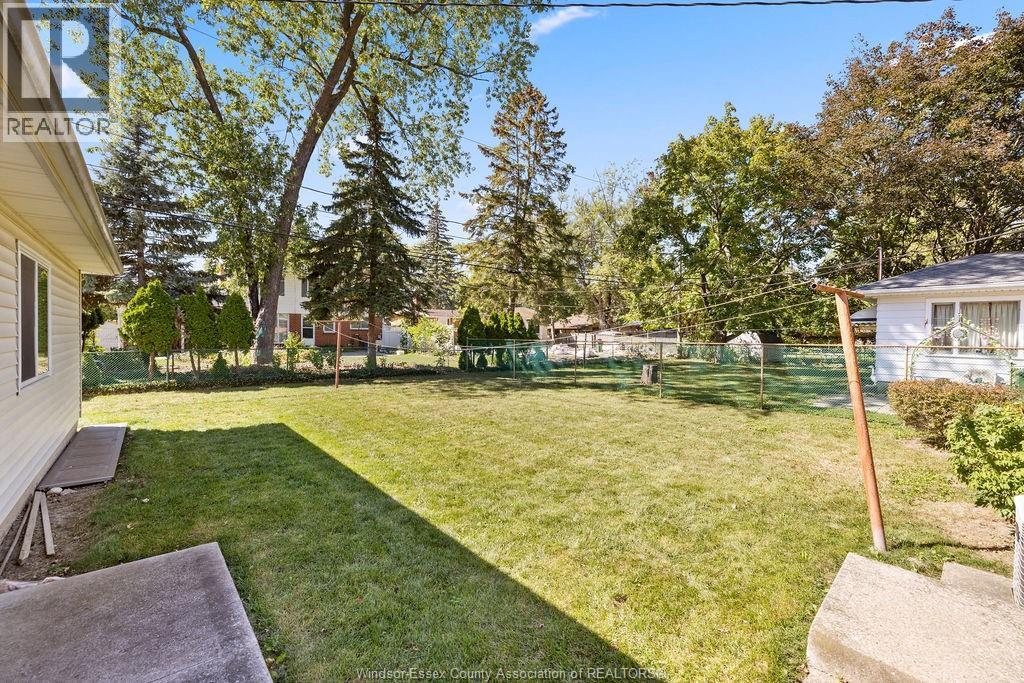 3955 Mount Royal Drive, Windsor, Ontario  N9G 2B8 - Photo 22 - 25025656