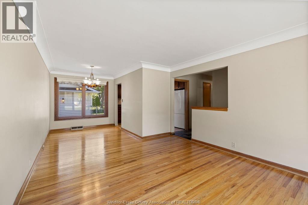 3955 Mount Royal Drive, Windsor, Ontario  N9G 2B8 - Photo 7 - 25025656