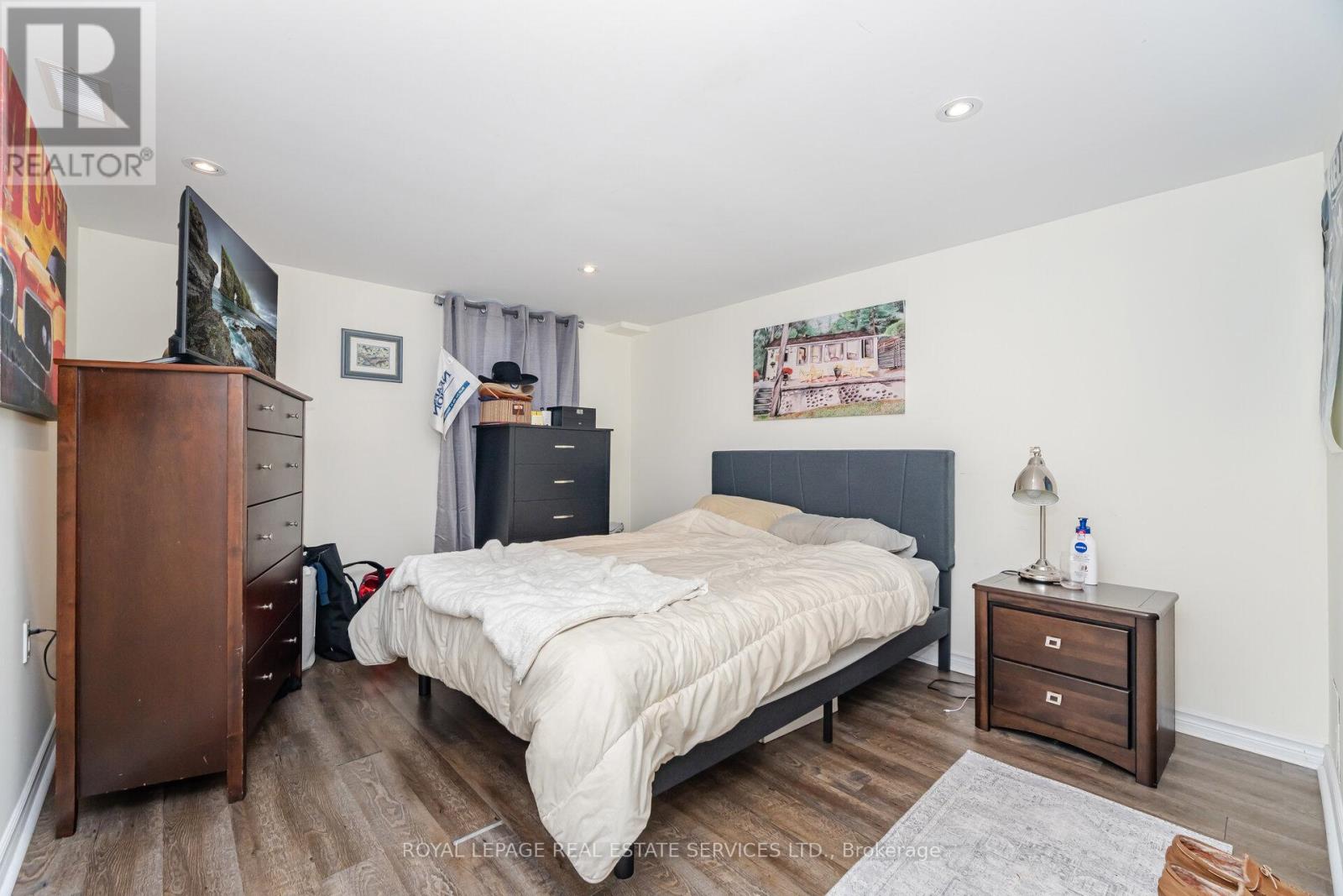 Lower - 96 Simpson Avenue, Toronto, Ontario  M8Z 1E3 - Photo 12 - W12451461