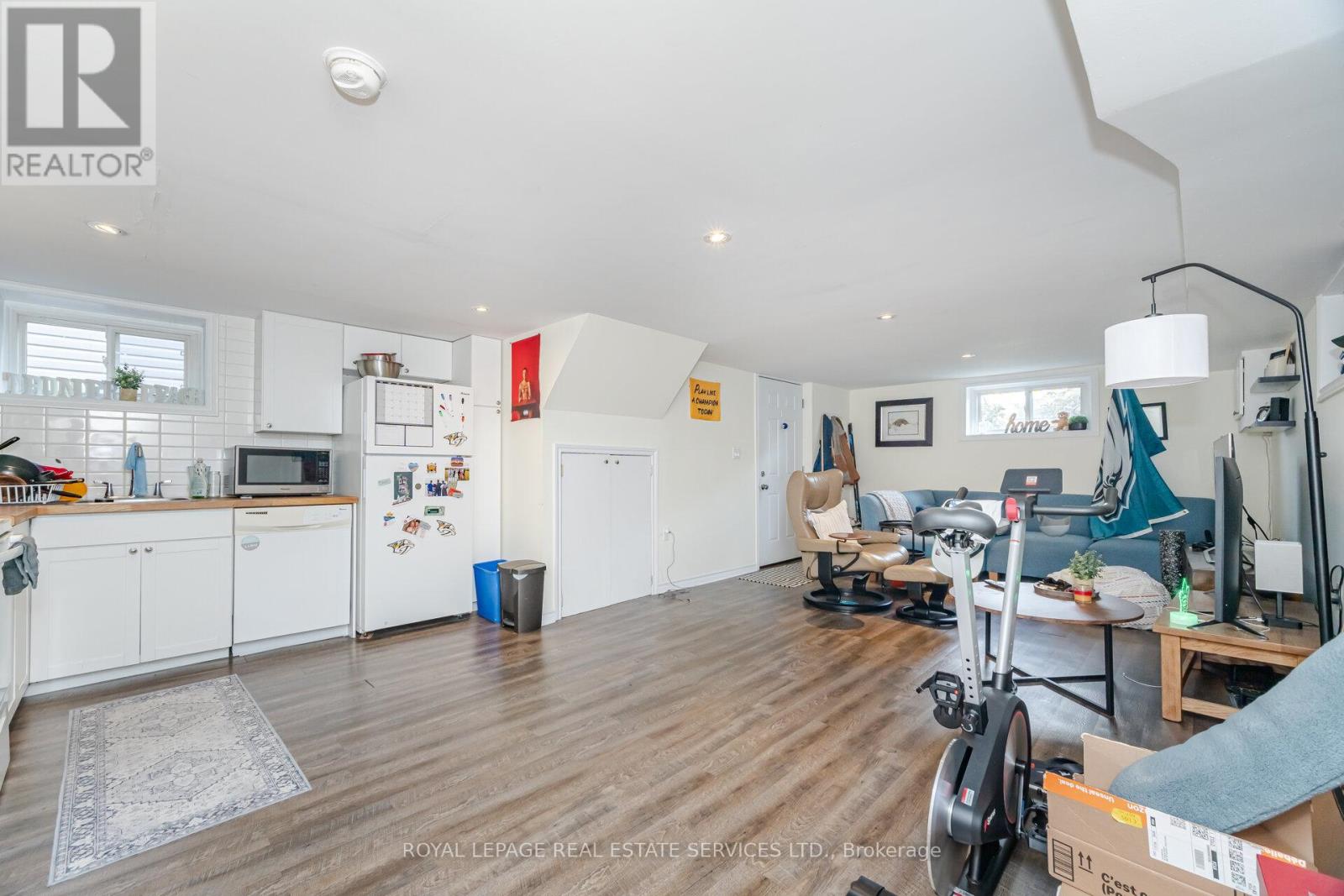 Lower - 96 Simpson Avenue, Toronto, Ontario  M8Z 1E3 - Photo 9 - W12451461
