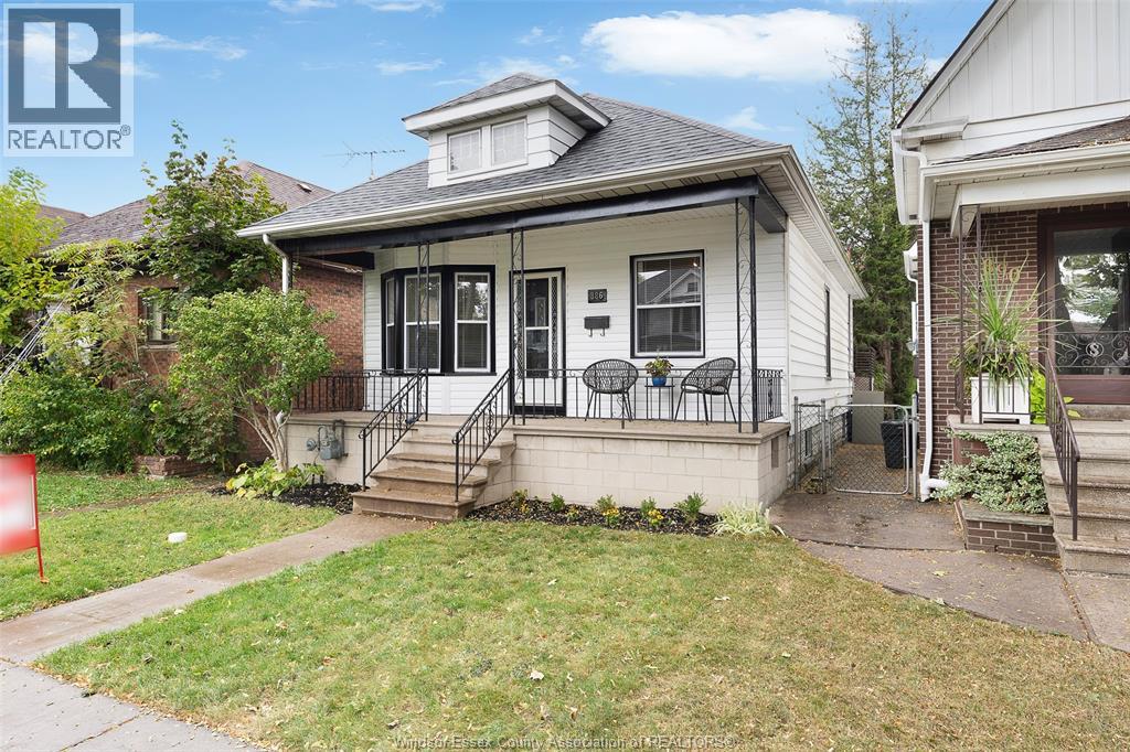 886 Gladstone Avenue, Windsor, Ontario  N9A 2R4 - Photo 2 - 25025649