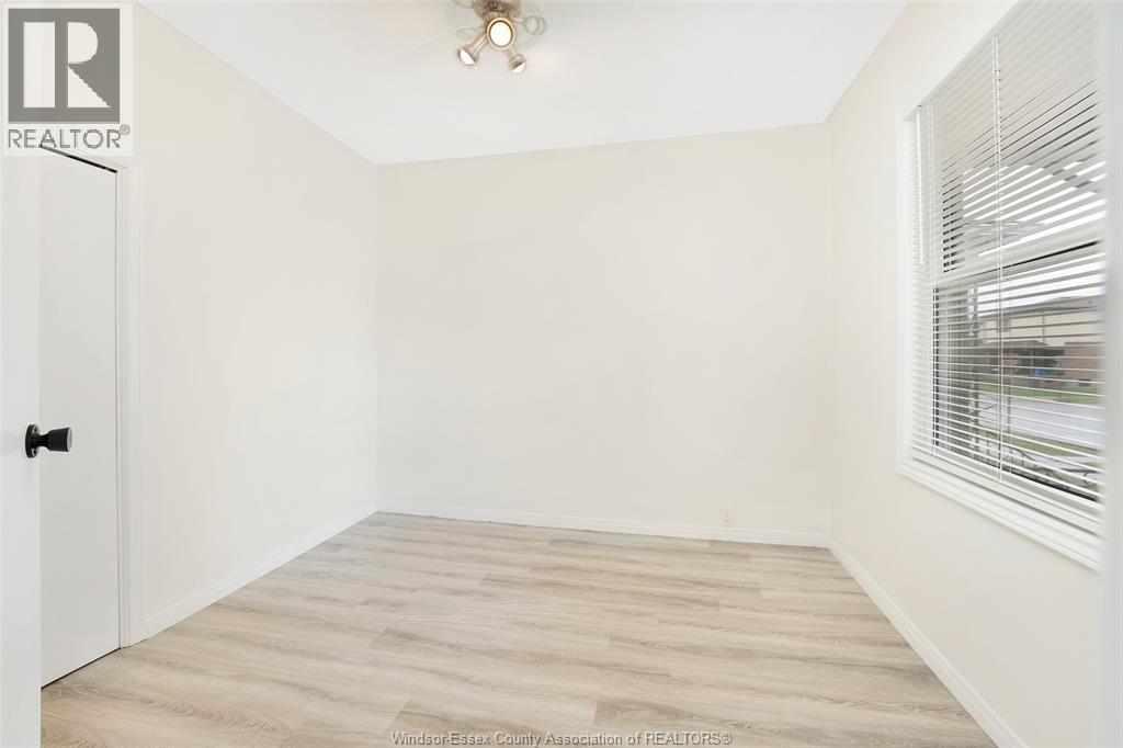 886 Gladstone Avenue, Windsor, Ontario  N9A 2R4 - Photo 22 - 25025649