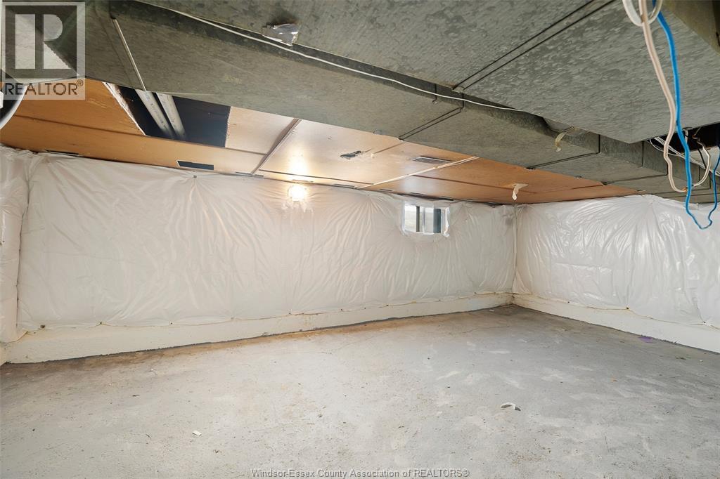 886 Gladstone Avenue, Windsor, Ontario  N9A 2R4 - Photo 30 - 25025649