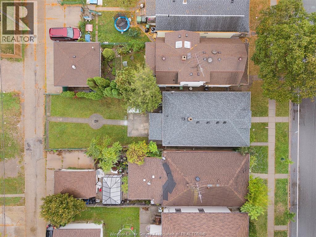 886 Gladstone Avenue, Windsor, Ontario  N9A 2R4 - Photo 32 - 25025649