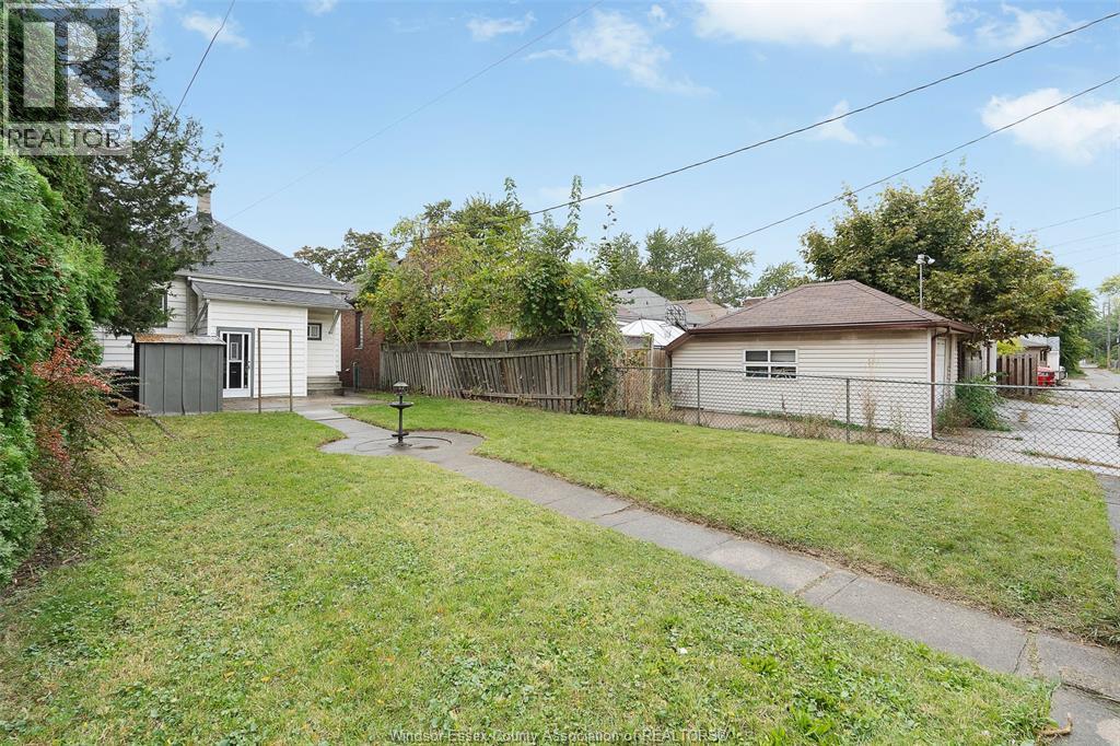 886 Gladstone Avenue, Windsor, Ontario  N9A 2R4 - Photo 6 - 25025649