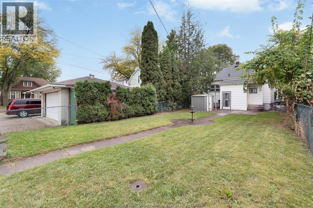 886 Gladstone Avenue, Windsor, Ontario  N9A 2R4 - Photo 7 - 25025649