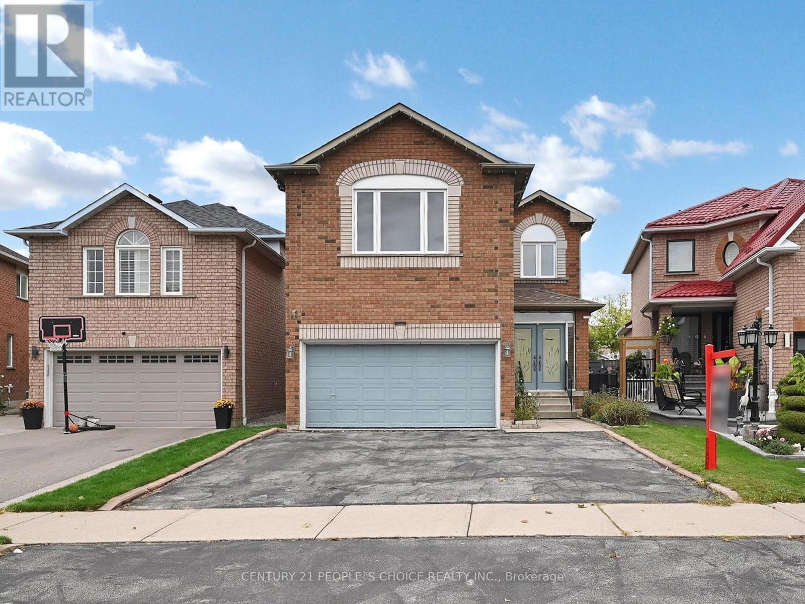 6441 Seaver Road, Mississauga, Ontario  L5V 2H9 - Photo 1 - W12451462