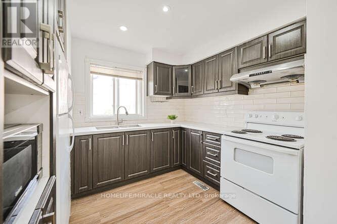 48 - 2012 Martingrove Road W, Toronto, Ontario  M9V 4A3 - Photo 11 - W12451466