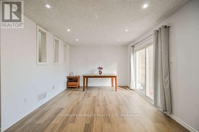 48 - 2012 Martingrove Road W, Toronto, Ontario  M9V 4A3 - Photo 31 - W12451466