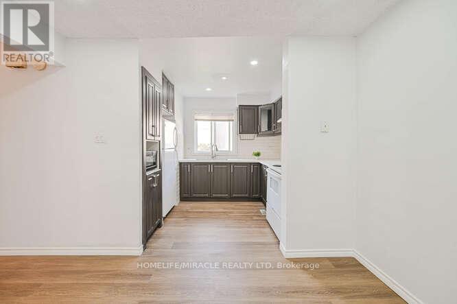 48 - 2012 Martingrove Road W, Toronto, Ontario  M9V 4A3 - Photo 7 - W12451466
