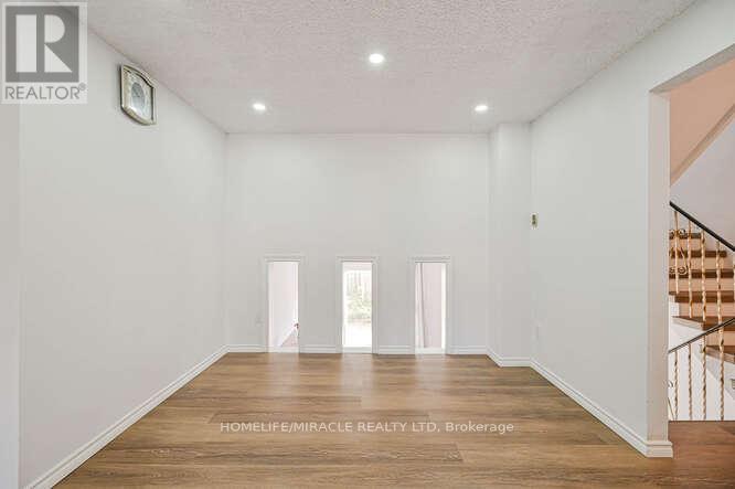 48 - 2012 Martingrove Road W, Toronto, Ontario  M9V 4A3 - Photo 8 - W12451466