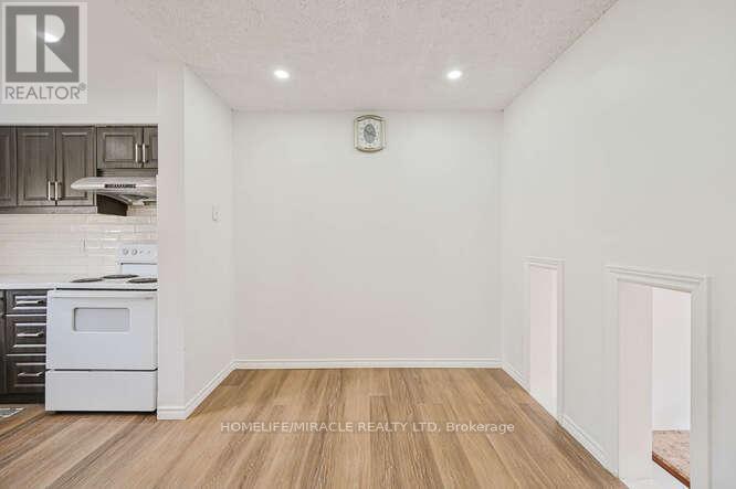 48 - 2012 Martingrove Road W, Toronto, Ontario  M9V 4A3 - Photo 9 - W12451466