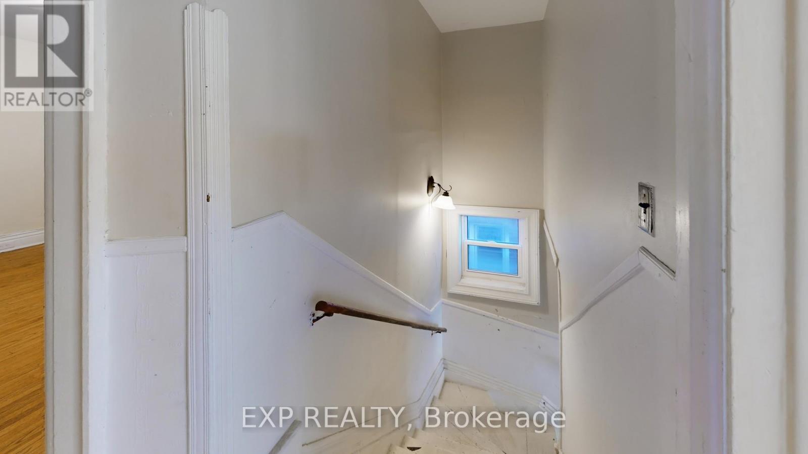 126 Close Avenue, Toronto, Ontario  M6K 2V5 - Photo 25 - W12451467