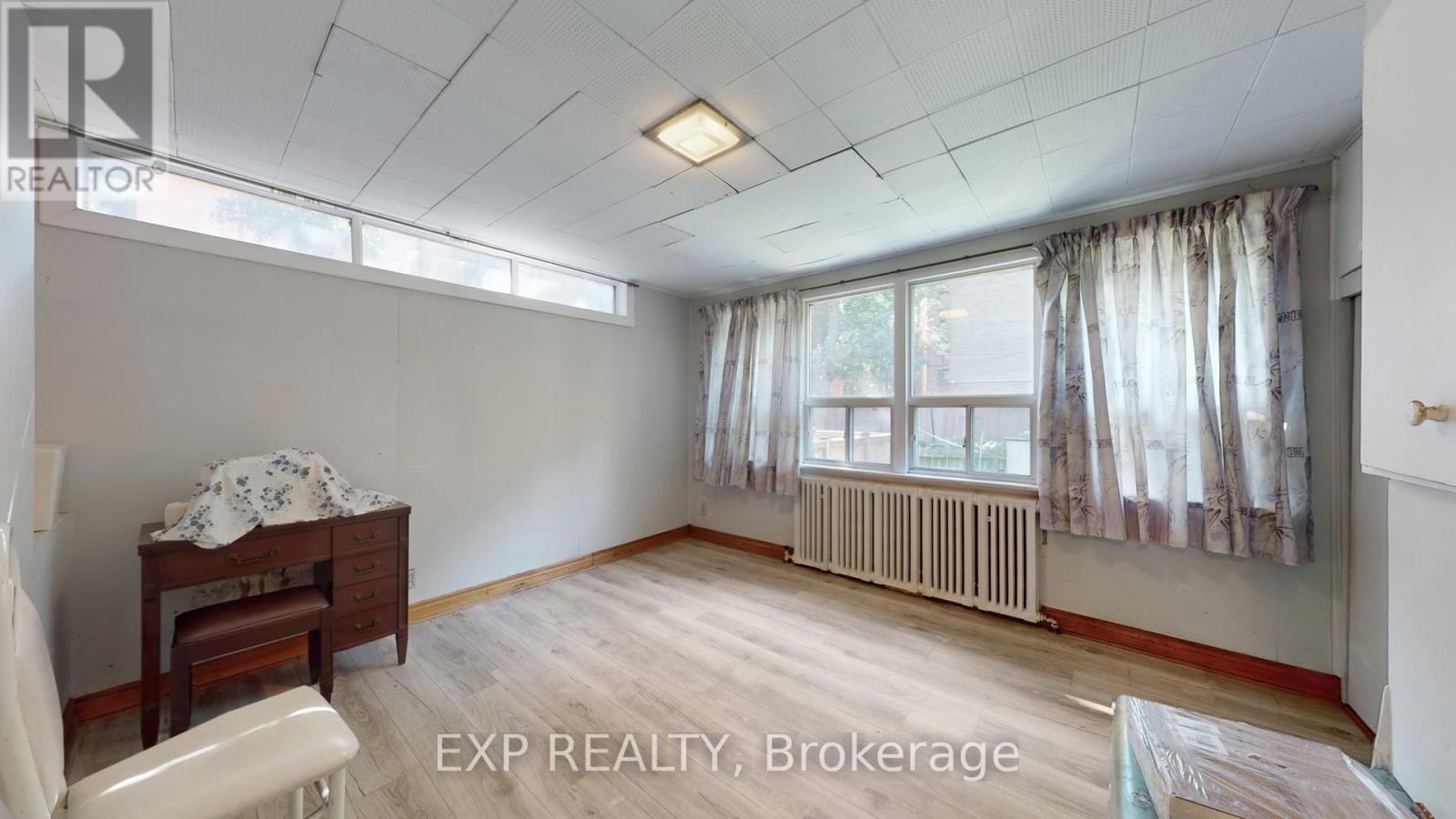 126 Close Avenue, Toronto, Ontario  M6K 2V5 - Photo 27 - W12451467