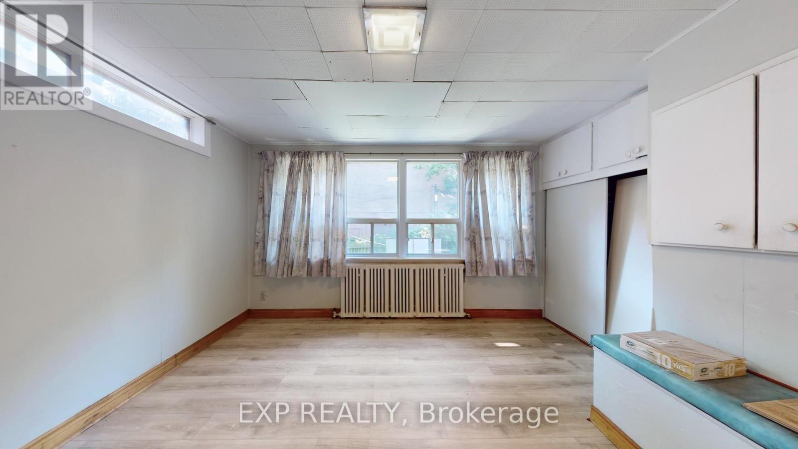 126 Close Avenue, Toronto, Ontario  M6K 2V5 - Photo 28 - W12451467