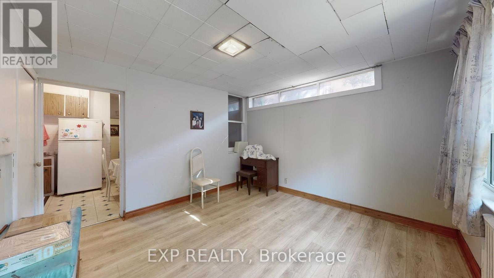 126 Close Avenue, Toronto, Ontario  M6K 2V5 - Photo 29 - W12451467