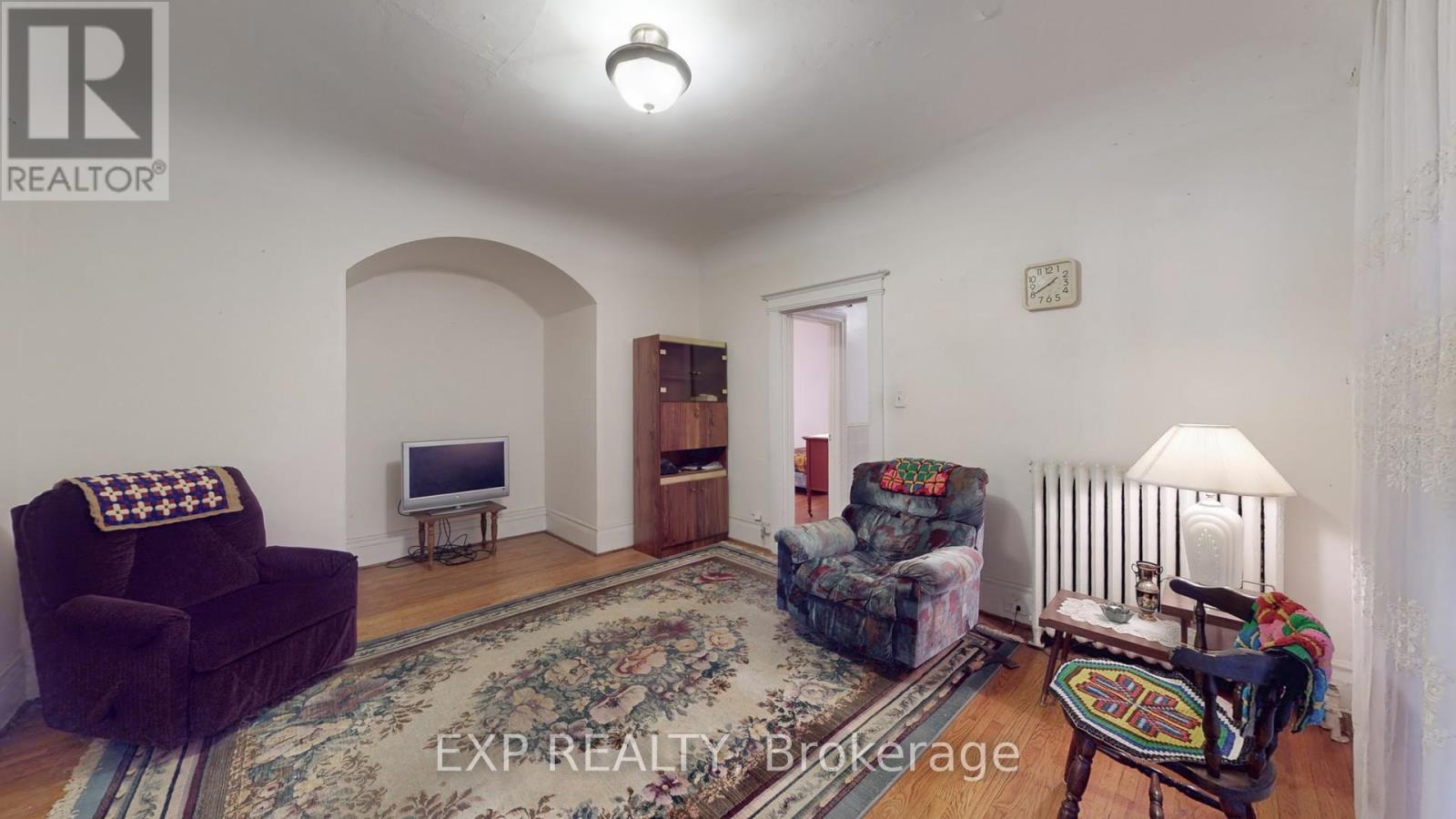 126 Close Avenue, Toronto, Ontario  M6K 2V5 - Photo 30 - W12451467