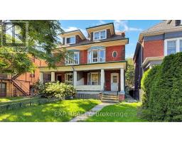 126 CLOSE AVENUE, Toronto, Ontario