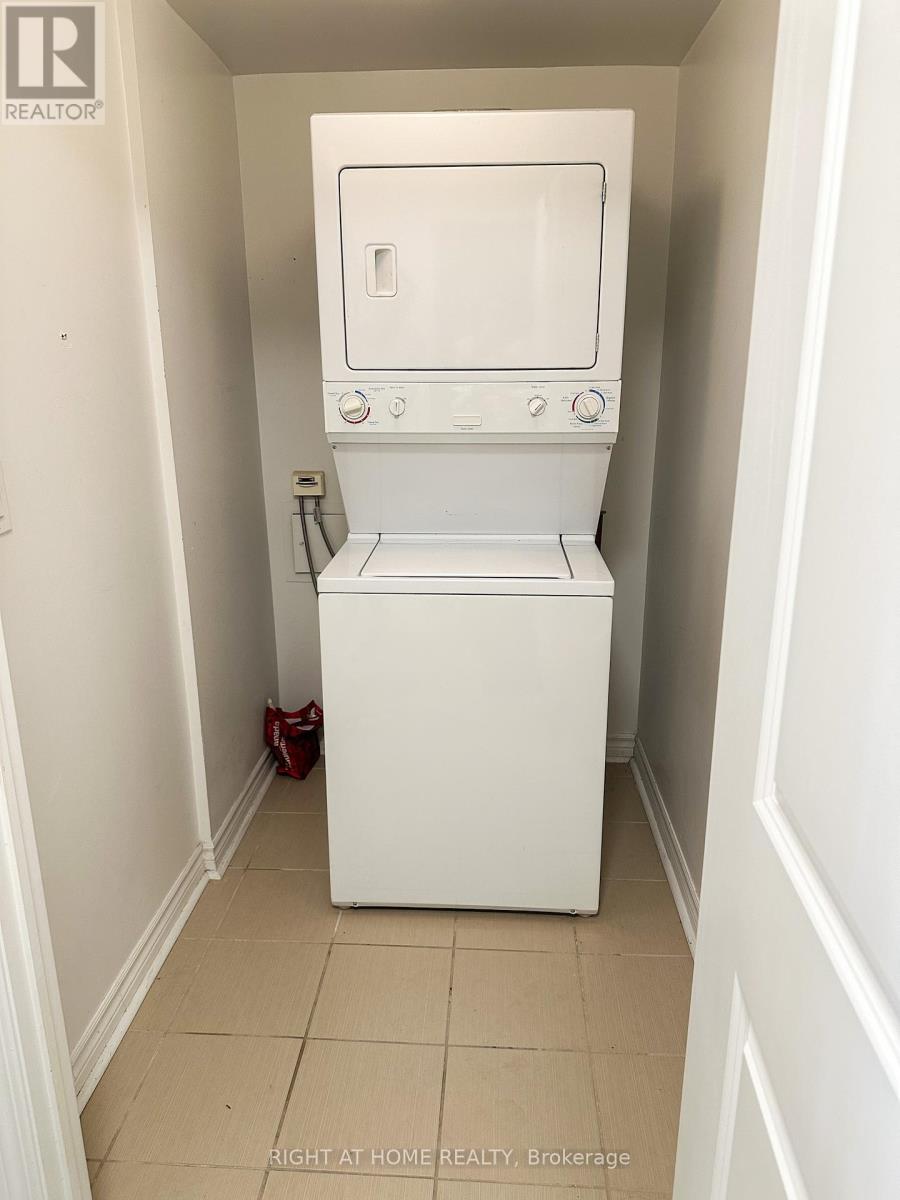 2604 - 385 Prince Of Wales Drive, Mississauga, Ontario  L5B 0C6 - Photo 15 - W12451478