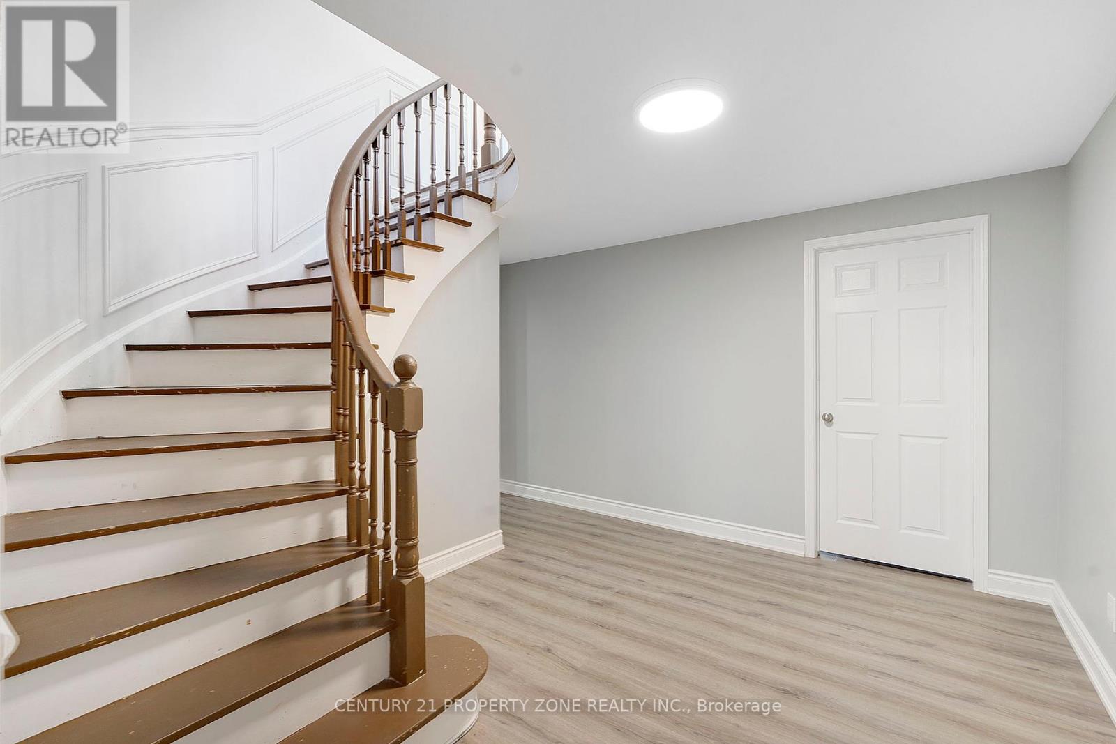 14 Huttonville Drive, Brampton, Ontario  L6X 0C1 - Photo 37 - W12451488