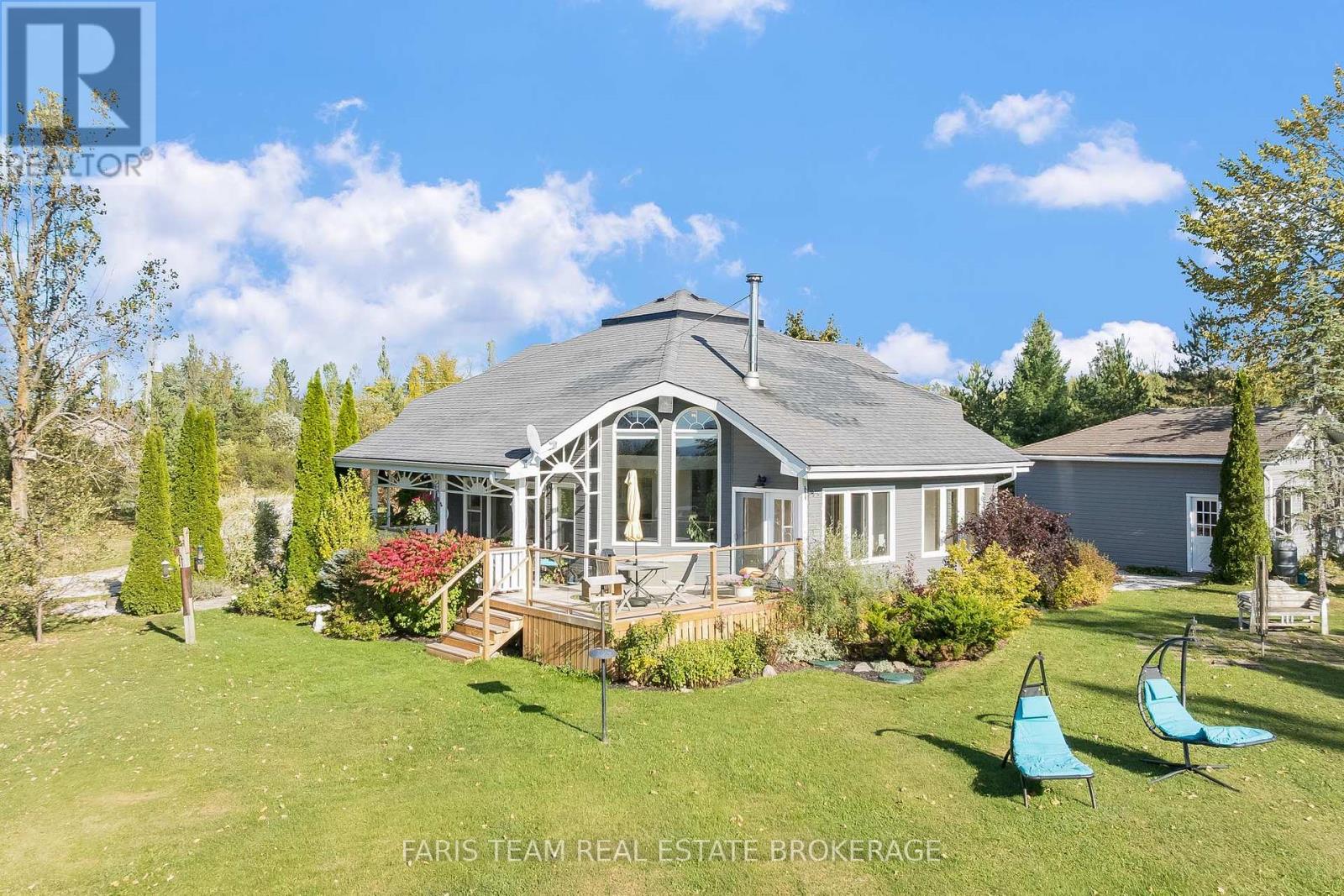 174 Robertson Avenue, Meaford, Ontario  N4L 1W7 - Photo 36 - X12451241