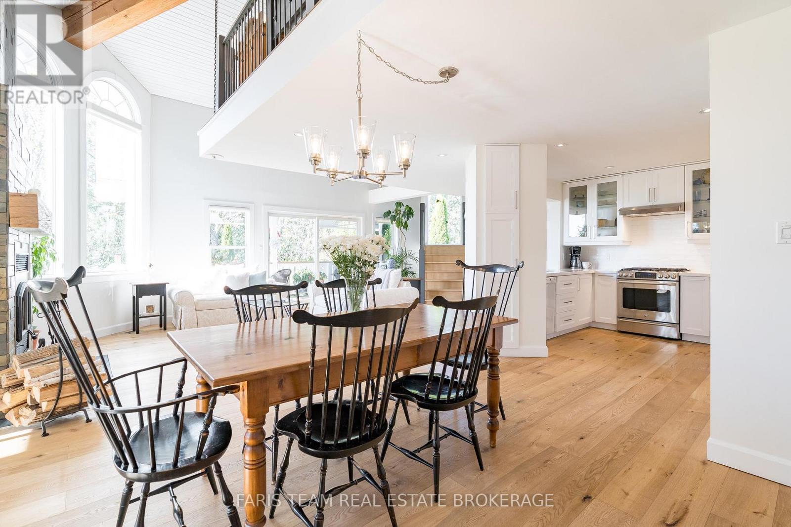 174 Robertson Avenue, Meaford, Ontario  N4L 1W7 - Photo 7 - X12451241