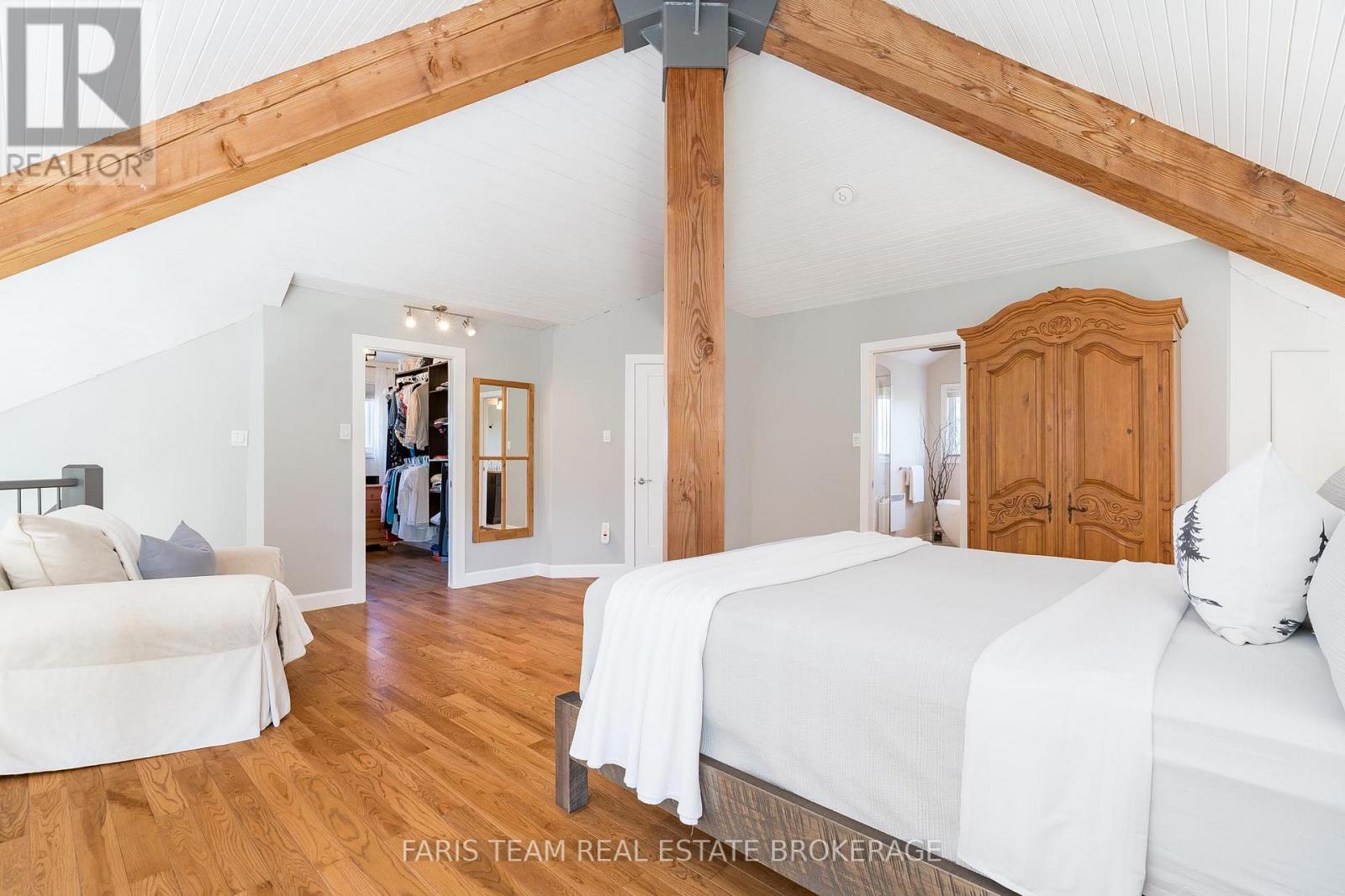 174 Robertson Avenue, Meaford, Ontario  N4L 1W7 - Photo 25 - X12451241
