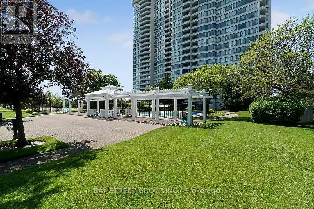 2407 - 550 Webb Drive, Mississauga, Ontario  L5B 3Y4 - Photo 1 - W12451499