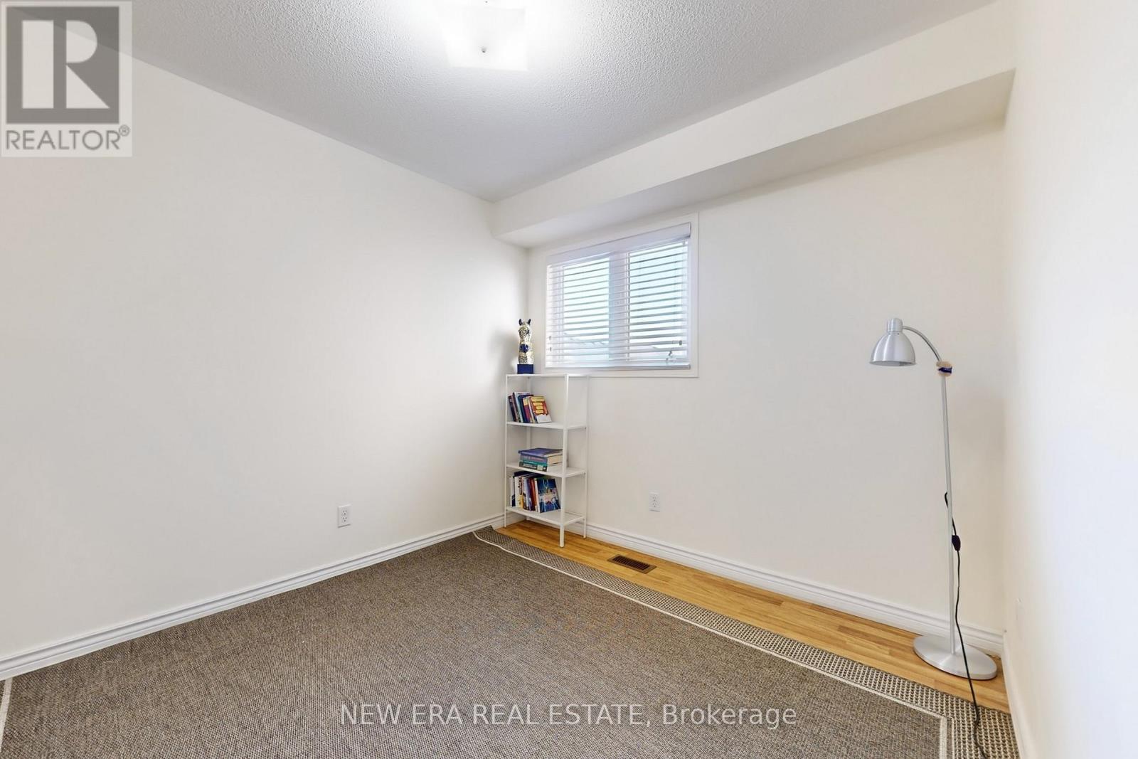 33 Sergio Marchi Street, Toronto, Ontario  M3L 0E5 - Photo 18 - W12451508