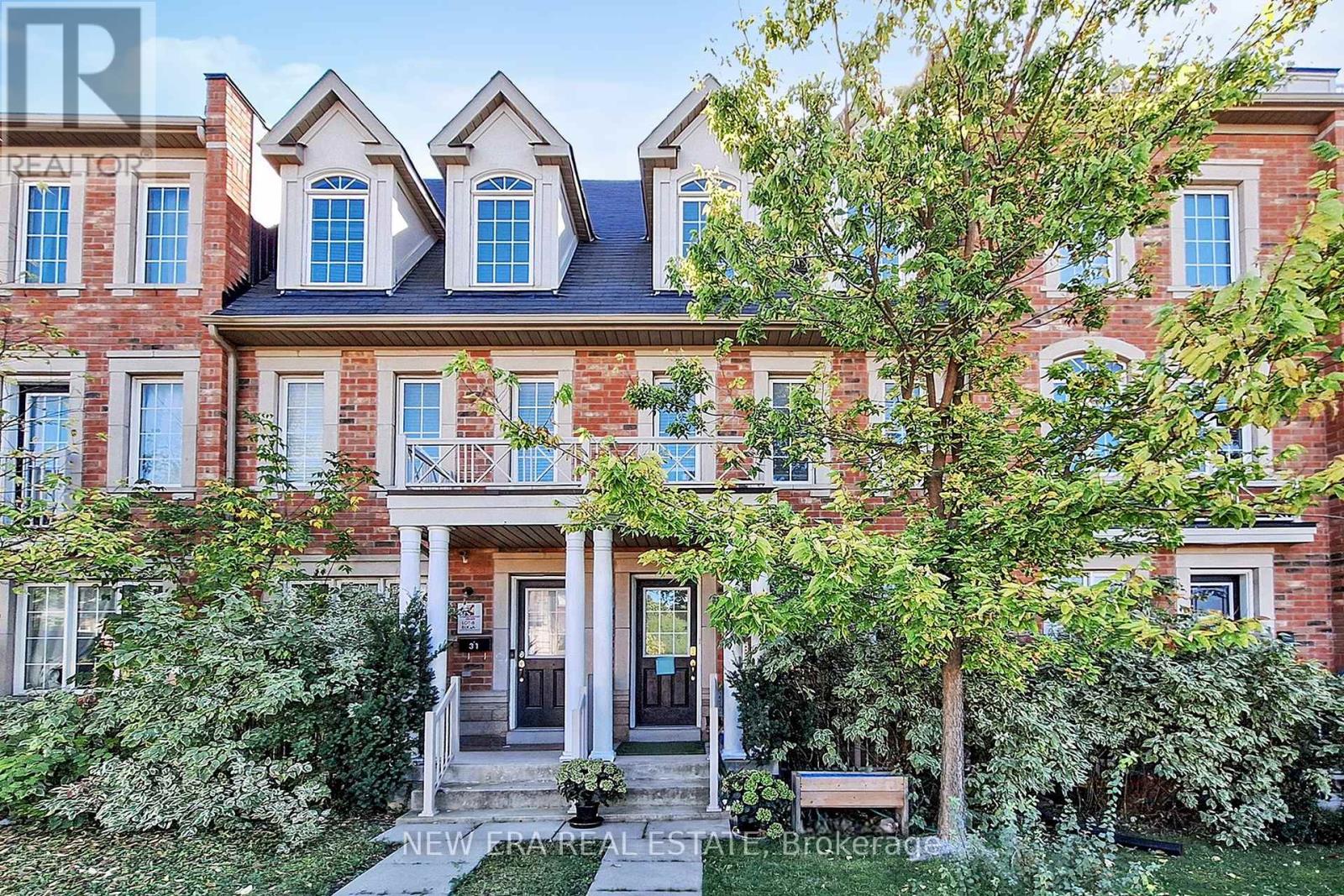 33 Sergio Marchi Street, Toronto, Ontario  M3L 0E5 - Photo 2 - W12451508