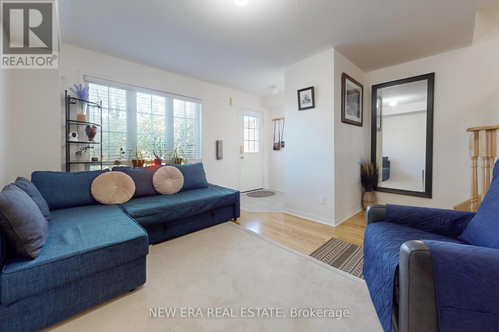 33 Sergio Marchi Street, Toronto, Ontario  M3L 0E5 - Photo 6 - W12451508