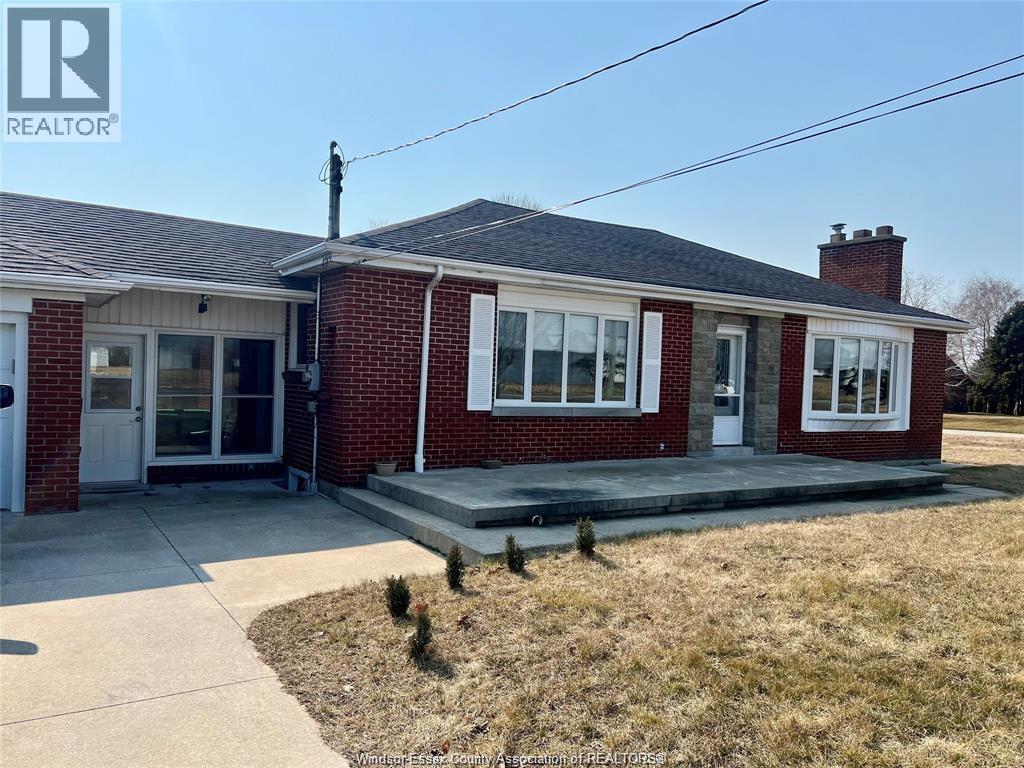 214 Seacliff Drive, Leamington, Ontario  N8H 4B4 - Photo 1 - 25025532