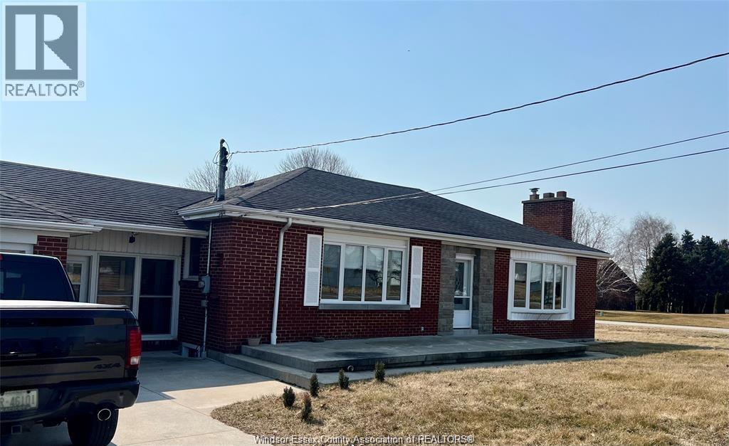 214 Seacliff Drive, Leamington, Ontario  N8H 4B4 - Photo 3 - 25025532