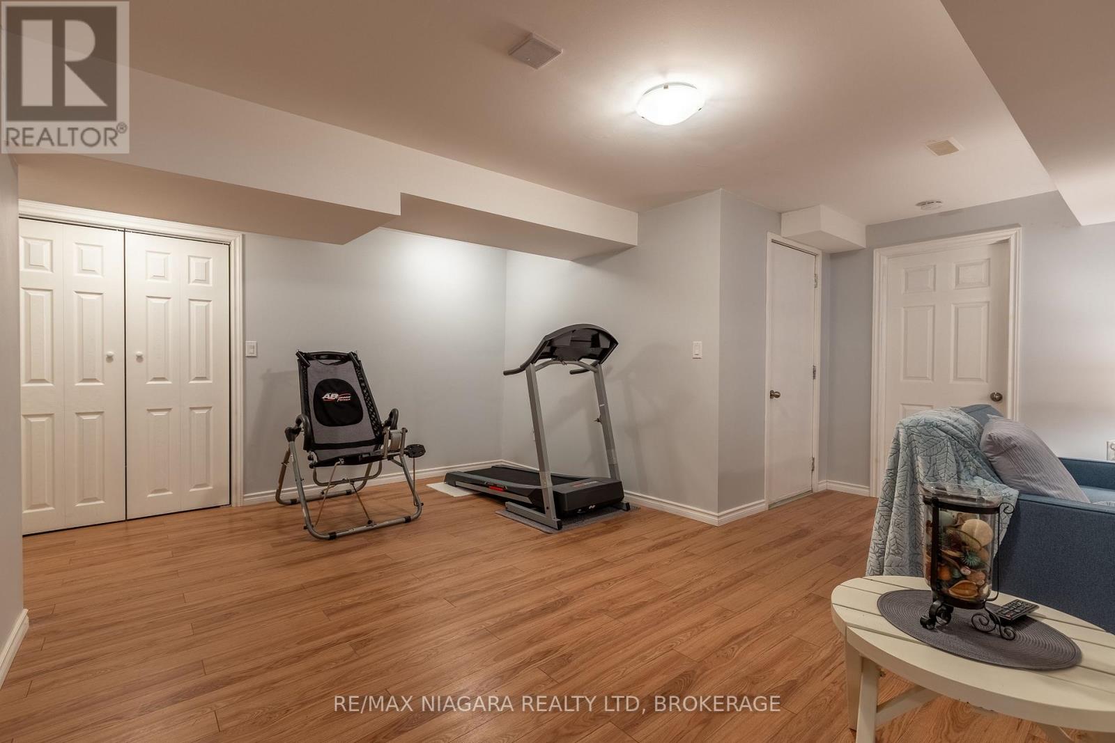 161 Green Pointe Drive, Welland (N. Welland), Ontario  L3C 6Y7 - Photo 19 - X12451616