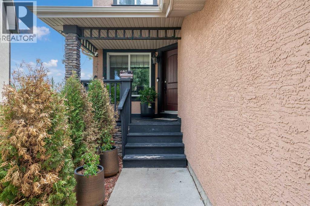 84 Everwillow Park Sw, Calgary, Alberta  T2Y 5C6 - Photo 6 - A2257530