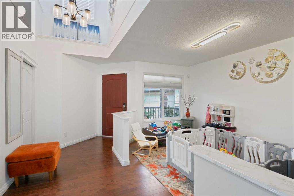 84 Everwillow Park Sw, Calgary, Alberta  T2Y 5C6 - Photo 7 - A2257530