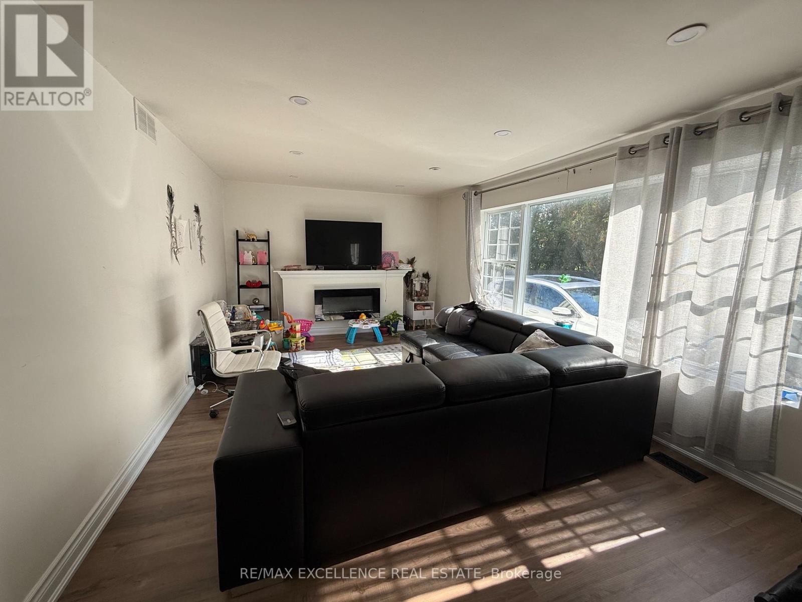 12 Original Road, Greater Napanee (Greater Napanee), Ontario  K7R 3C6 - Photo 3 - X12451473