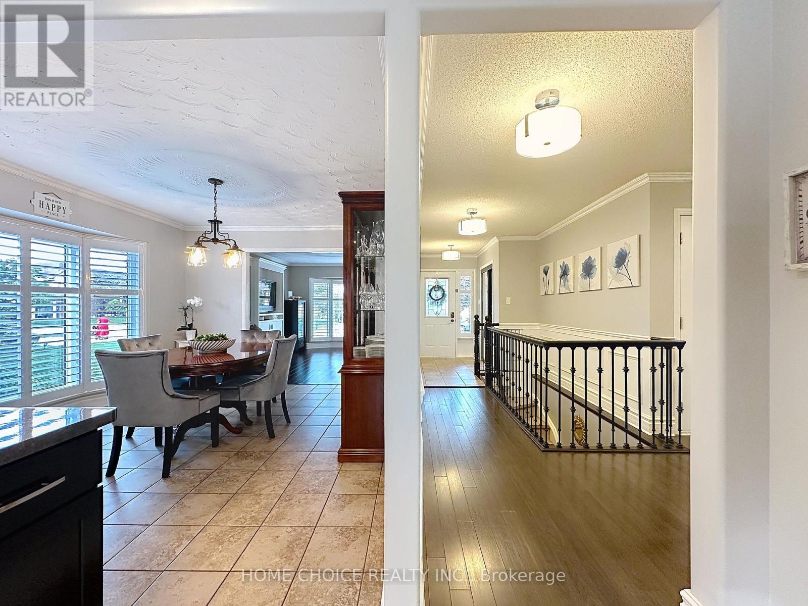 49 Riviera Ridge, Hamilton (Winona Park), Ontario  L8E 5E7 - Photo 17 - X12451484