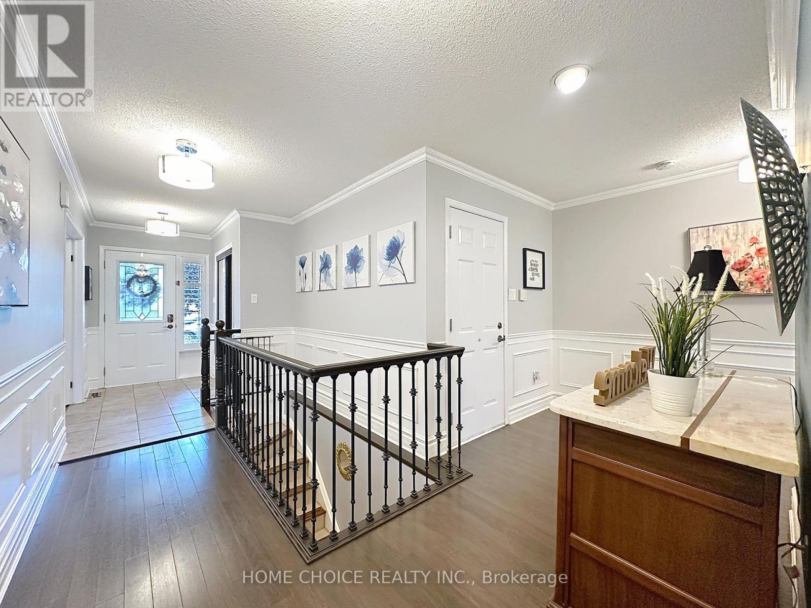 49 Riviera Ridge, Hamilton (Winona Park), Ontario  L8E 5E7 - Photo 19 - X12451484