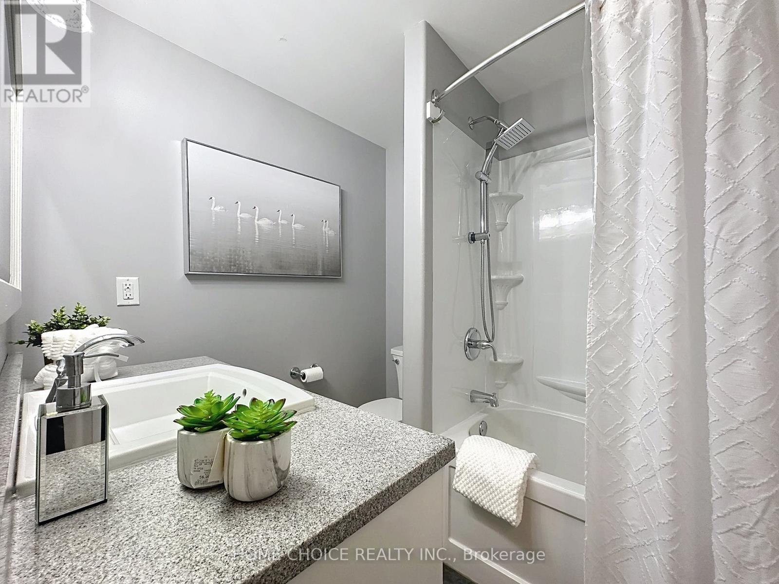 49 Riviera Ridge, Hamilton (Winona Park), Ontario  L8E 5E7 - Photo 29 - X12451484