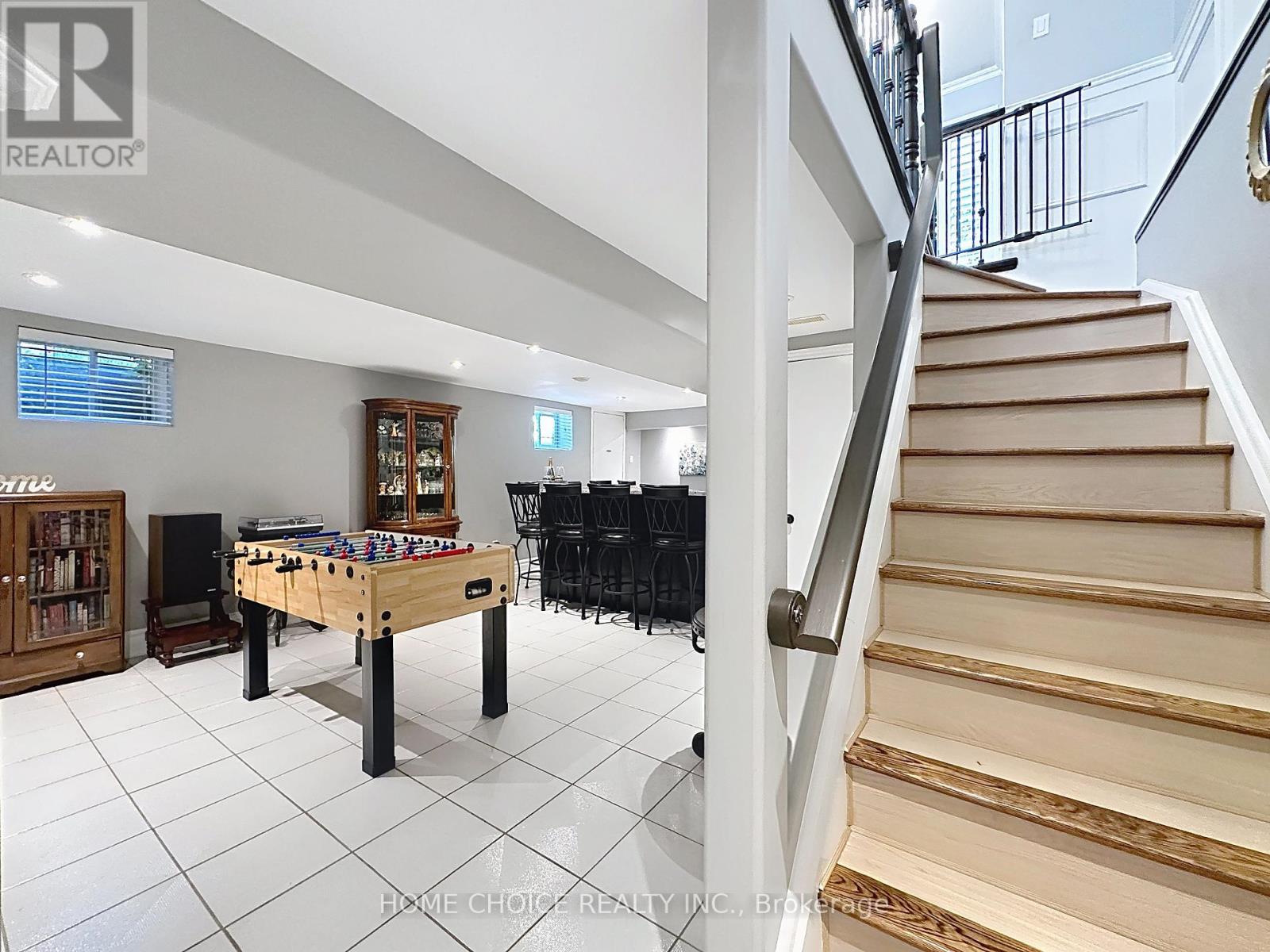 49 Riviera Ridge, Hamilton (Winona Park), Ontario  L8E 5E7 - Photo 30 - X12451484
