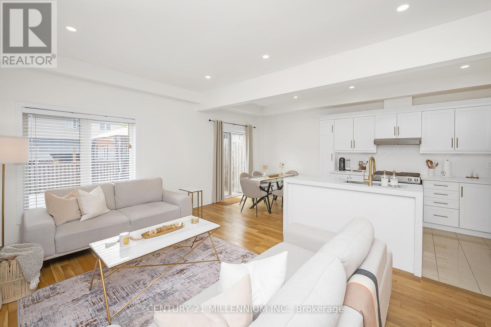 43 Bankfield Crescent, Hamilton (Stoney Creek Mountain), Ontario  L8J 0C1 - Photo 12 - X12451509