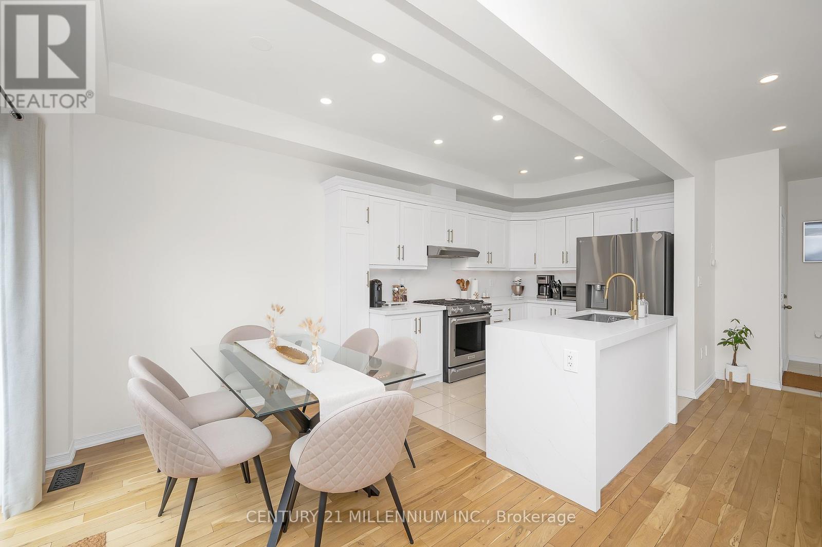 43 Bankfield Crescent, Hamilton (Stoney Creek Mountain), Ontario  L8J 0C1 - Photo 15 - X12451509
