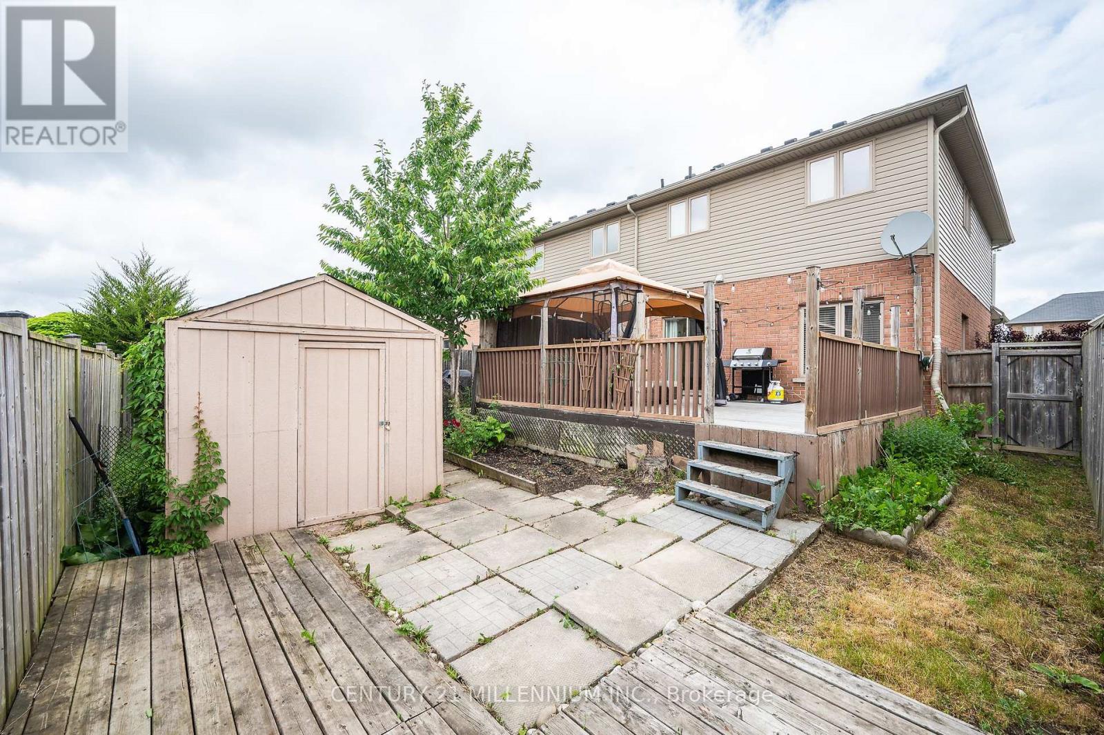 43 Bankfield Crescent, Hamilton (Stoney Creek Mountain), Ontario  L8J 0C1 - Photo 42 - X12451509