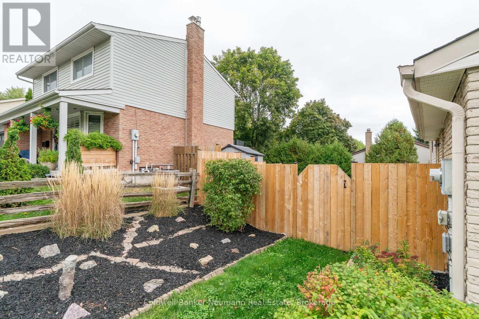 2 Lisa Lane, Guelph, Ontario  N1H 7H7 - Photo 29 - X12451680
