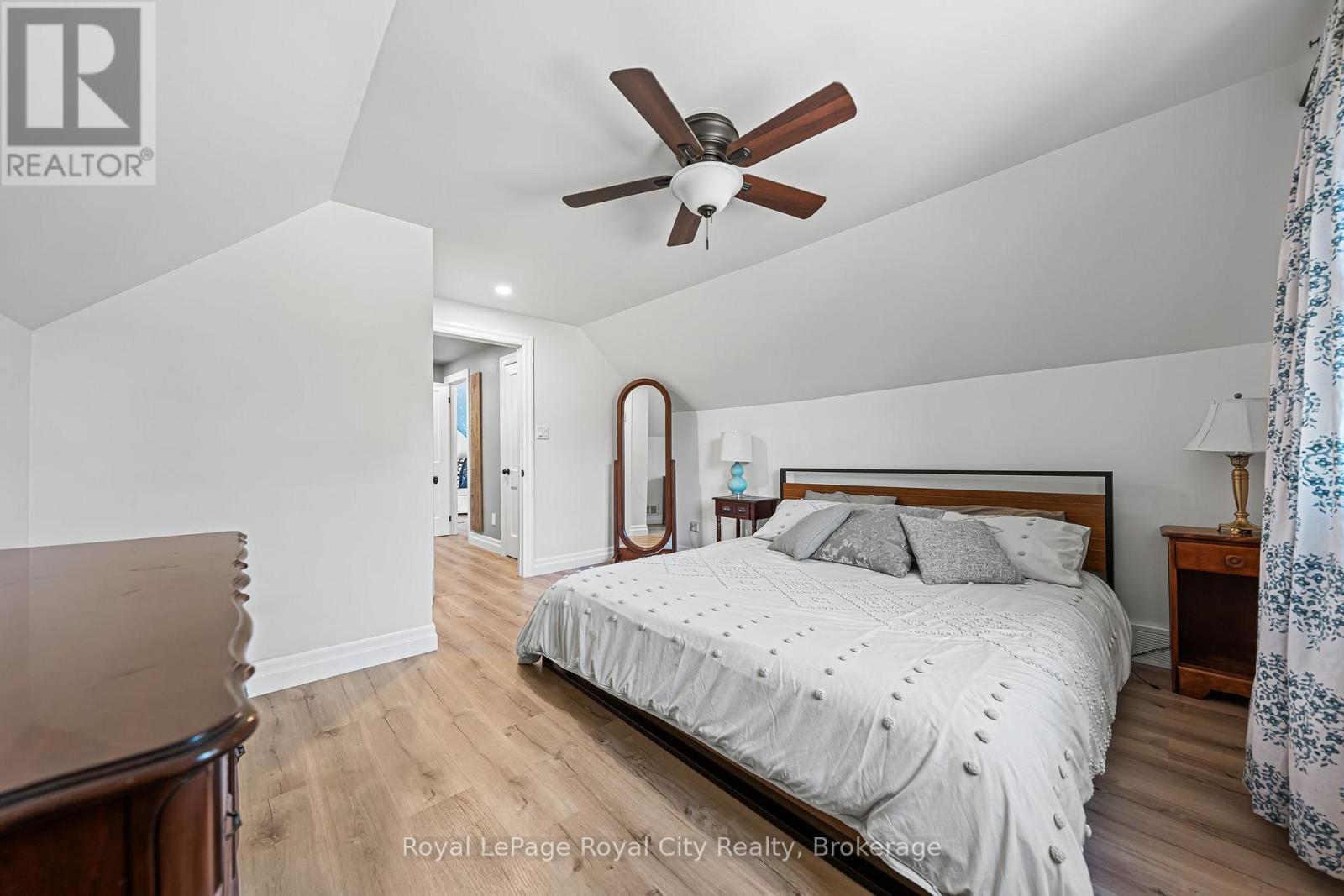 15 Dudhope Avenue, Cambridge, Ontario  N1R 4T2 - Photo 21 - X12451684