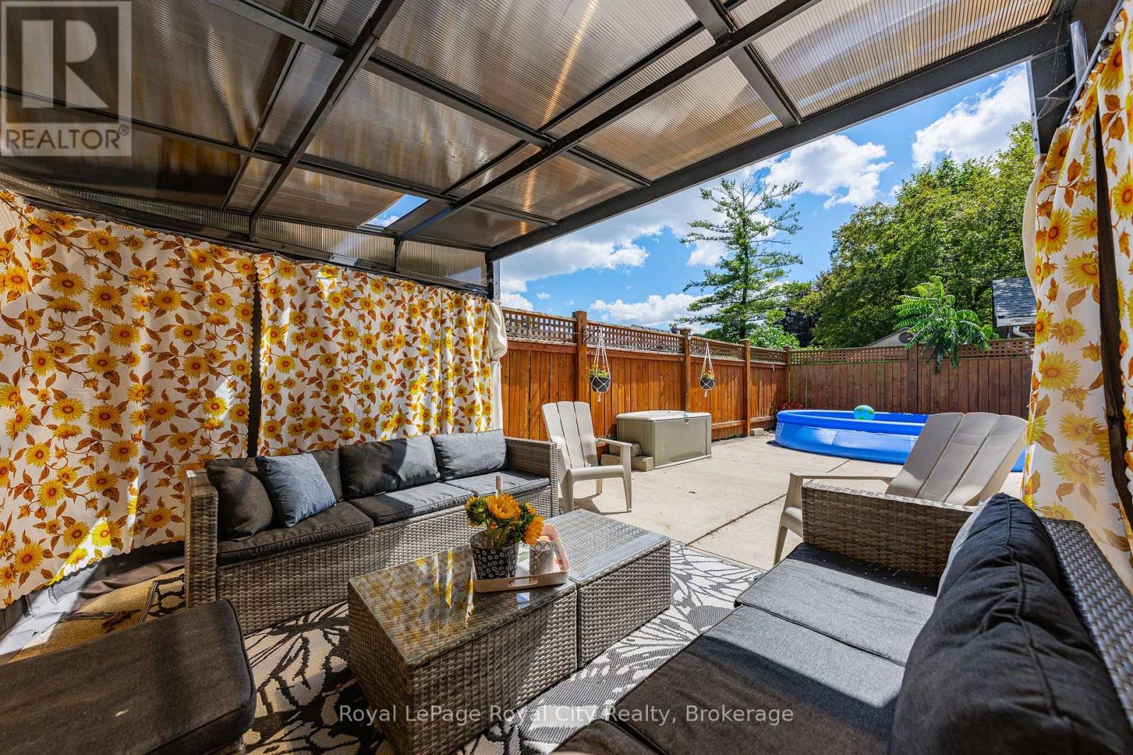 15 Dudhope Avenue, Cambridge, Ontario  N1R 4T2 - Photo 40 - X12451684
