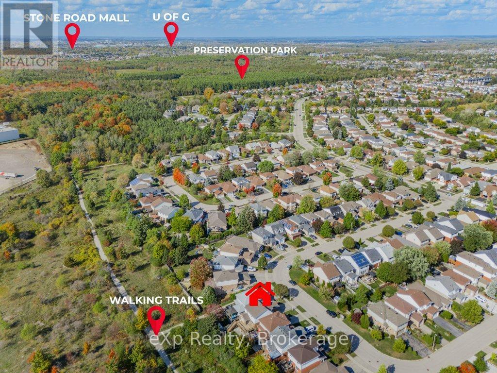 43 Boulder Crescent, Guelph (Clairfields/hanlon Business Park), Ontario  N1G 5A2 - Photo 2 - X12451686