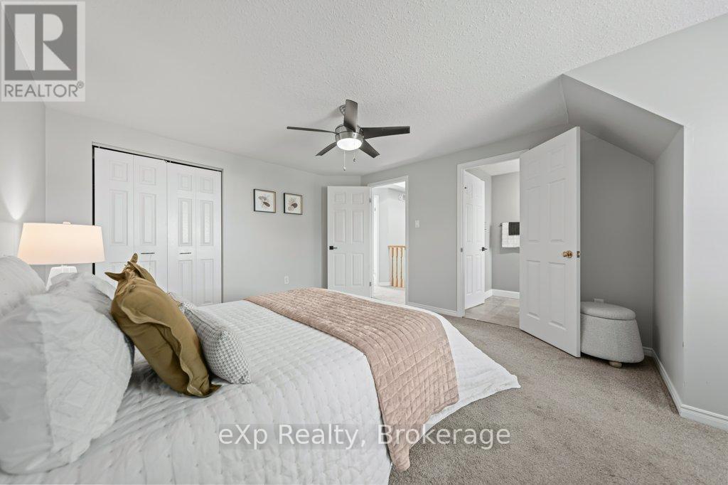 43 Boulder Crescent, Guelph (Clairfields/hanlon Business Park), Ontario  N1G 5A2 - Photo 21 - X12451686